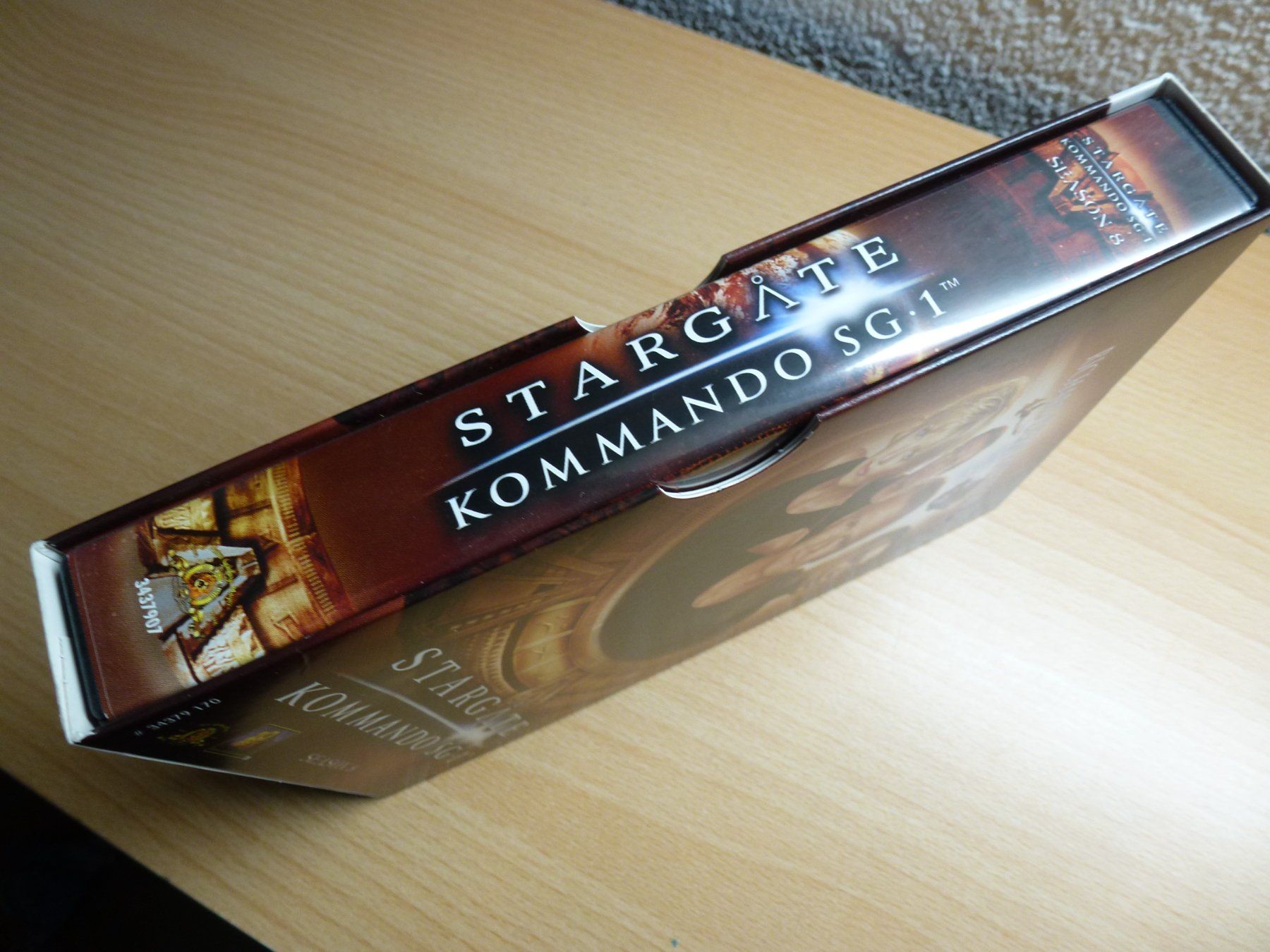 Tutti i DVDs: Stargate Staffel 8 (6DVD) – Usato da Hombrechtikon venduto da Maloev17 2