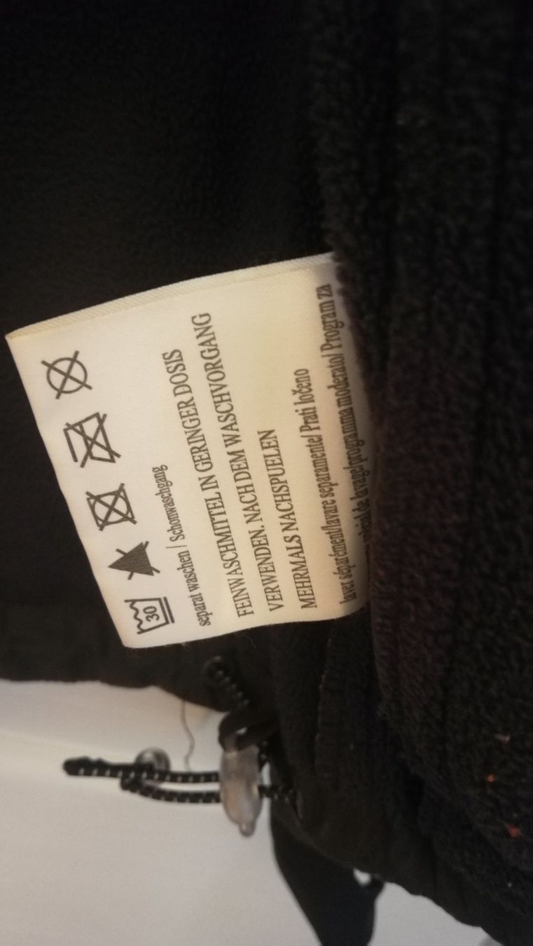 Jacken: Damen Sportjacke Winter Gr42 – Gebraucht aus Zürich von laude 4