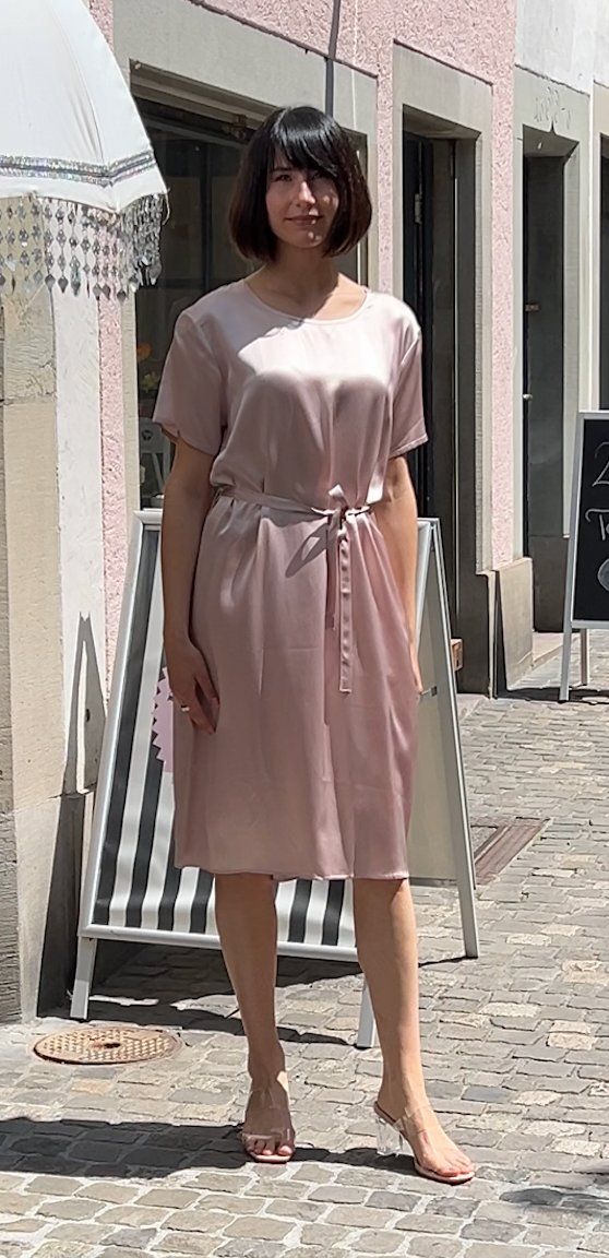 Vestiti: 100%-Seidenkleid - schlichte Eleganz – Nuovo e nell'imballaggio originale da Zürich venduto da Naebeli