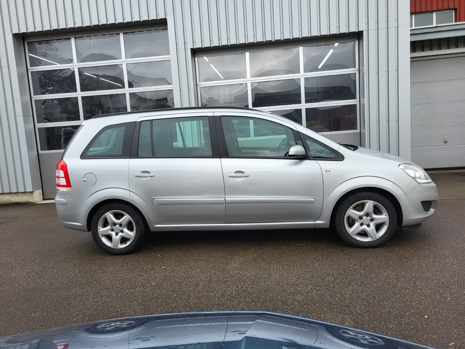 Opel Autos: Opel Zafira B – Gebraucht aus Bischofszell von  3