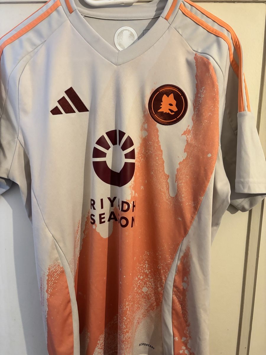 AS Roma Leibchen & Hosen: As Roma Away trikot 24/25 grosse L – Gebraucht aus Genève von Abdi27