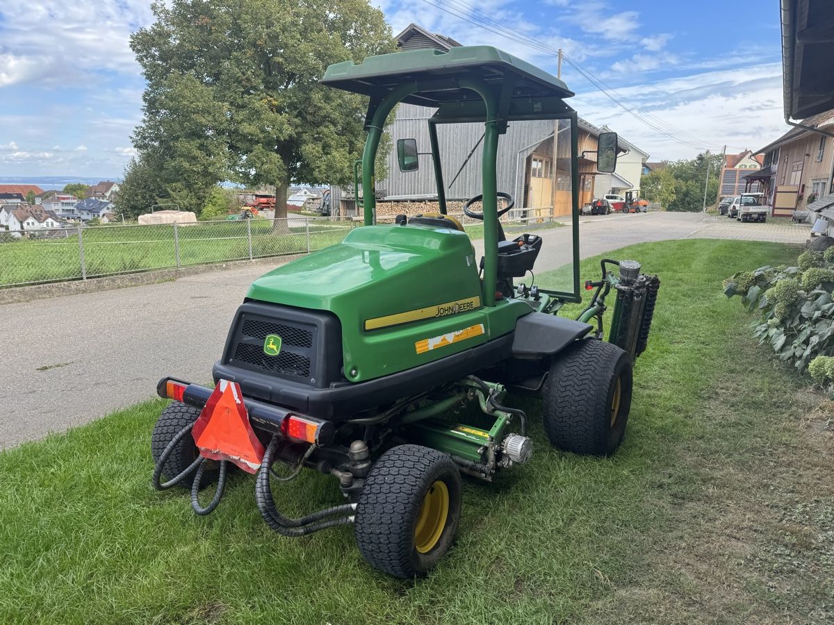 John Deere Rasenmäher: Rasentraktor John Deere 7500A Spindelmäher – Gebraucht aus Winden von farmalld439 2
