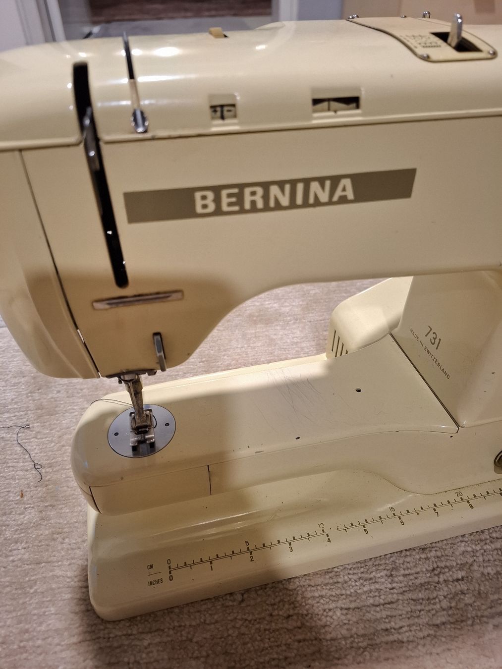 Bernina Macchine da cucire: Nähmaschine Bernina 731 – Usato da Lausen venduto da Devin-