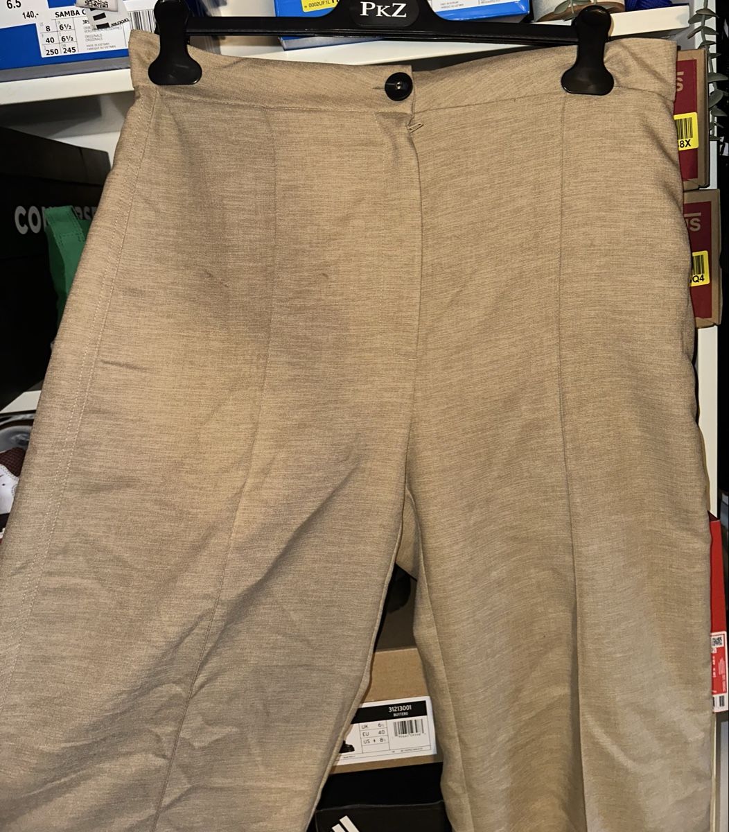 Bershka Pantaloni: Stoffhose, EU44, NEU! – Nuovo e nell'imballaggio originale da Gutenswil venduto da jus_nr7h 2