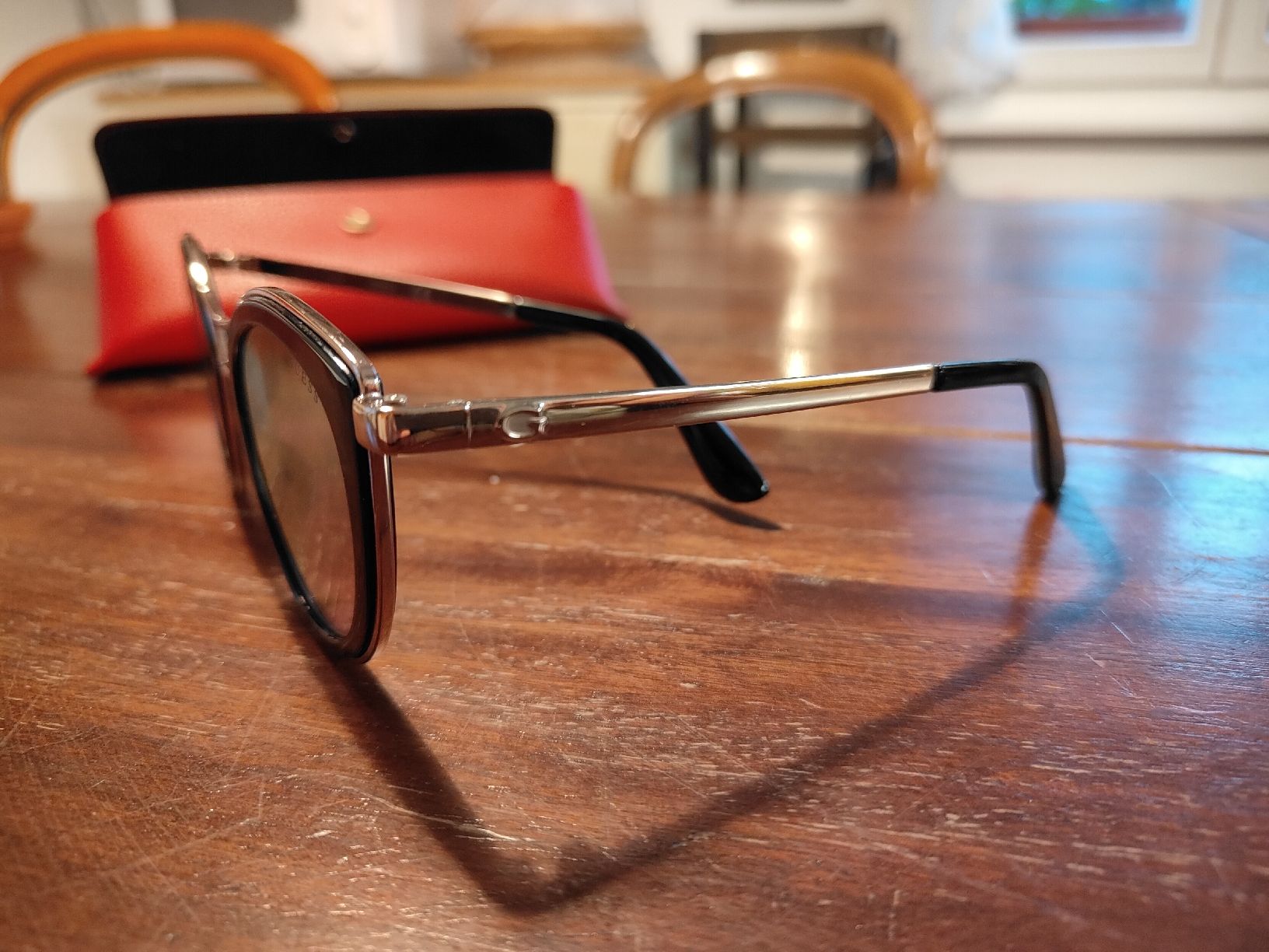 Guess Lunettes & Verres: guess sonnenbrille 140 breit – Neuf (Voir description) à Einsiedeln par TheMullets_wife 2
