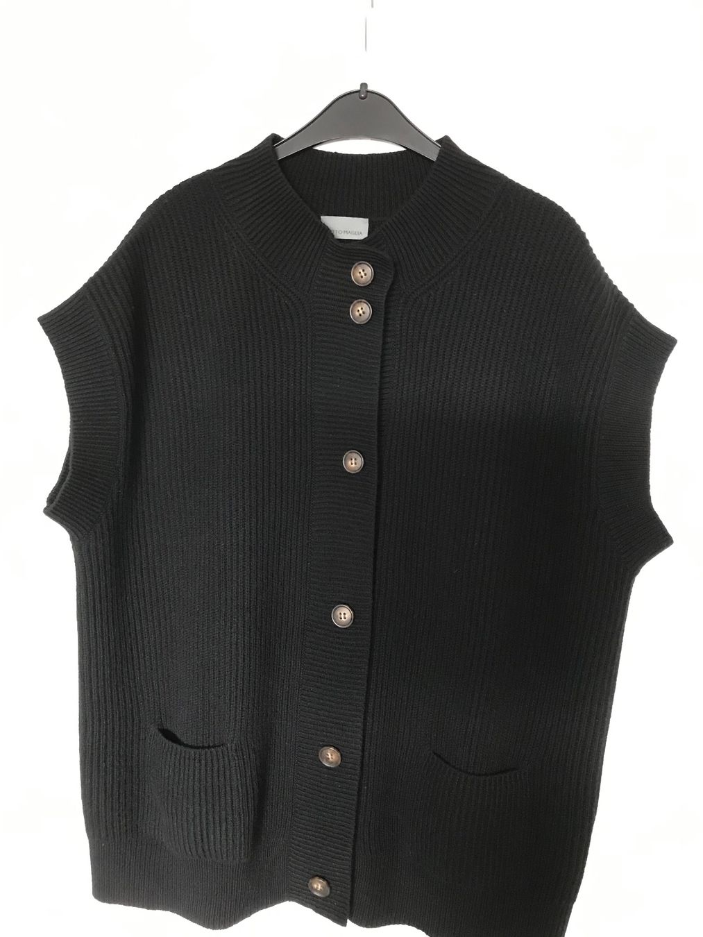 Gilet & Giacche senza maniche: Schwarze Cashmere Strickweste mit Knöpfen – Usato da Niederteufen venduto da mix18
