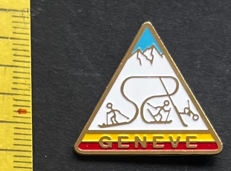 Swiss Placchette & Badge: Genève Ski/ Pin – Usato da Wabern venduto da DaxKarten-75
