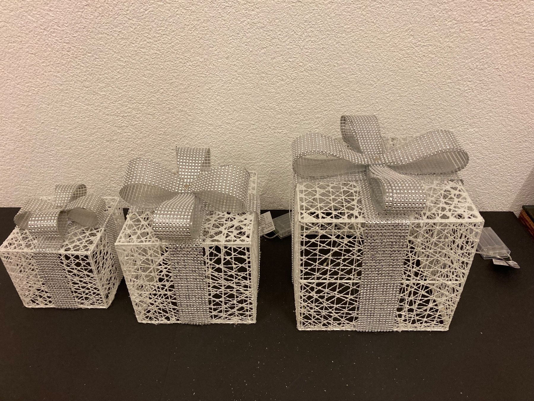 Guirlandes lumineuses: LED Geschenkboxen 3er Set, mit Timerfunktion, Indoor – Neuf avec emballage d'origine à Neuenhof par jorogo 2