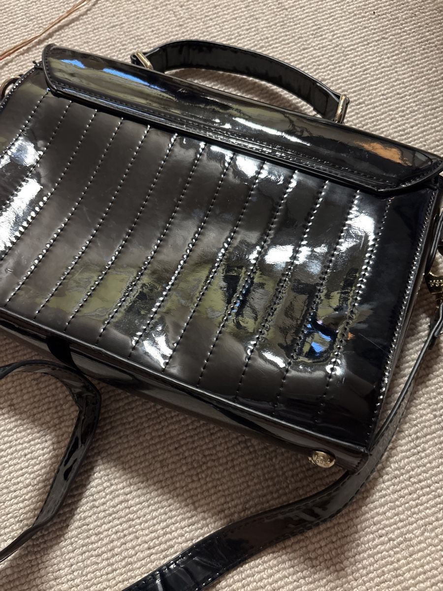Borse da donna: schwarze Tasche LYDC – Usato da Fislisbach venduto da secondhandF 3