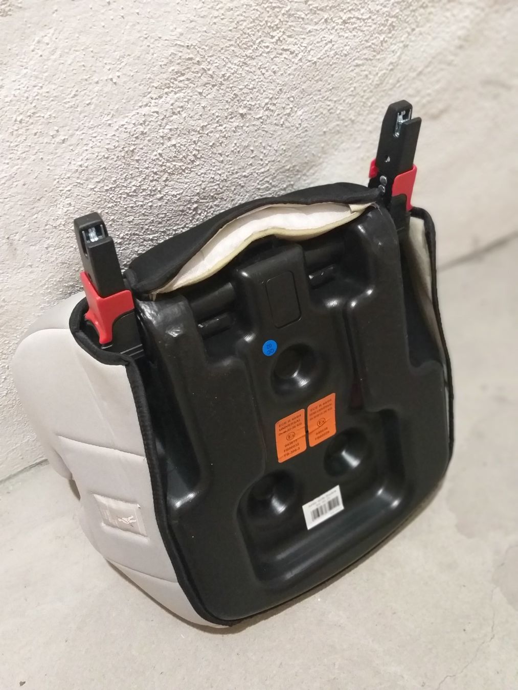 Seggiolini per auto: Autokindersitzerhöhung mit Isofix – Usato da Zürich venduto da Dadizair 2