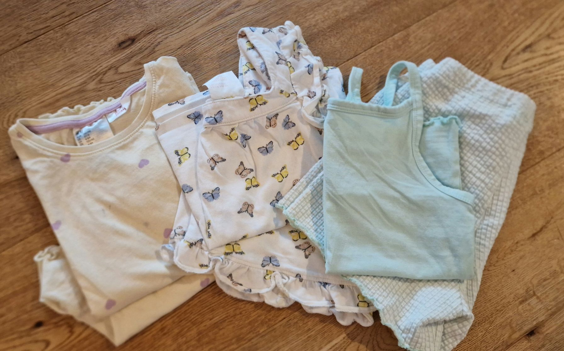 H&M Pigiama & Simili: Sommer Pajama Set 98/104 H&M – Usato da Emmenbrücke venduto da Nadmorebiti