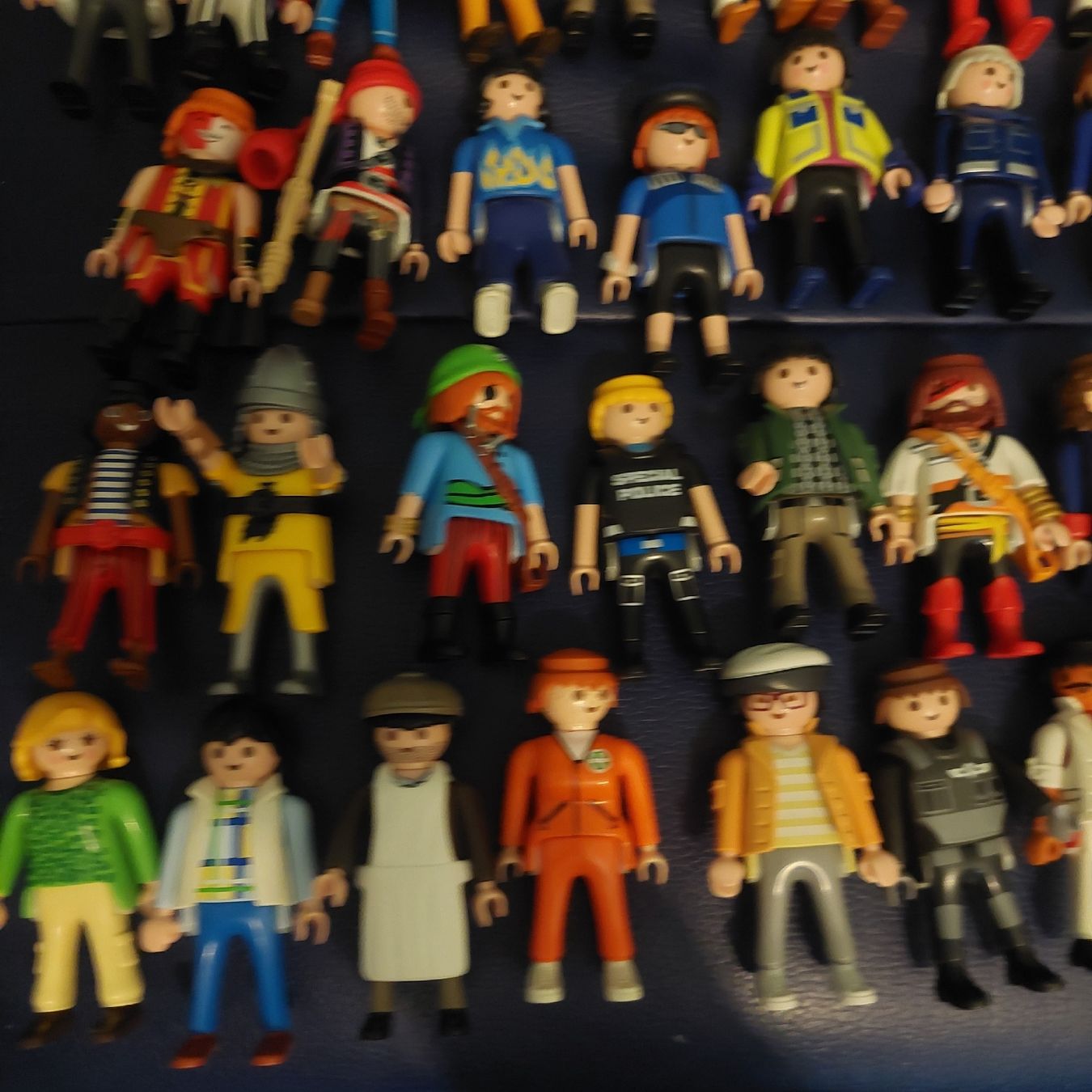 Playmobil Jouets: Playmobil Figuren 140 Stk. – D'occasion à Belp par masterdriftking 6
