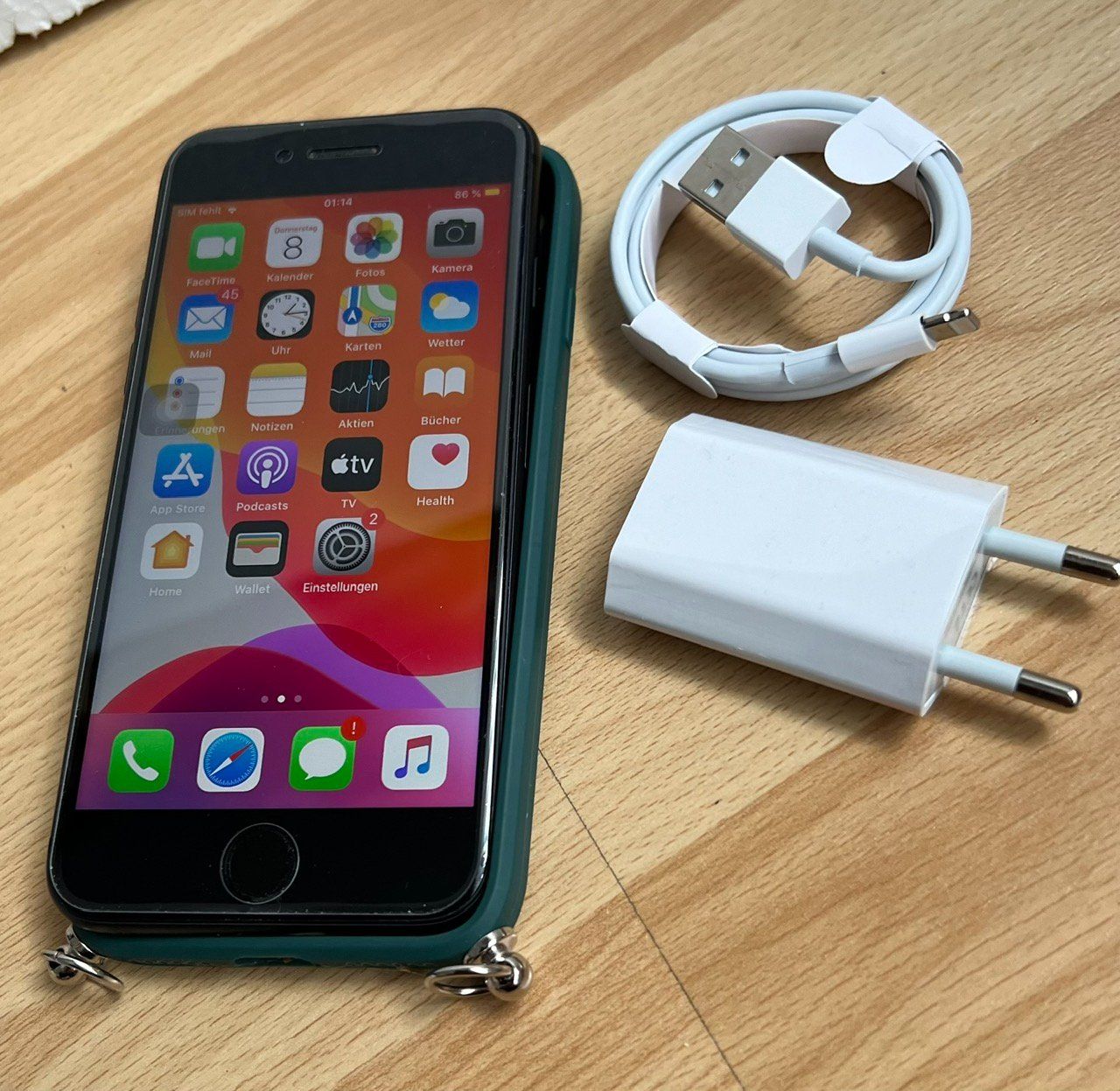Apple Handys / Smartphones: IPhon 8 64GB Batterien 93% – Gebraucht aus Matzendorf von HaiNakamoto