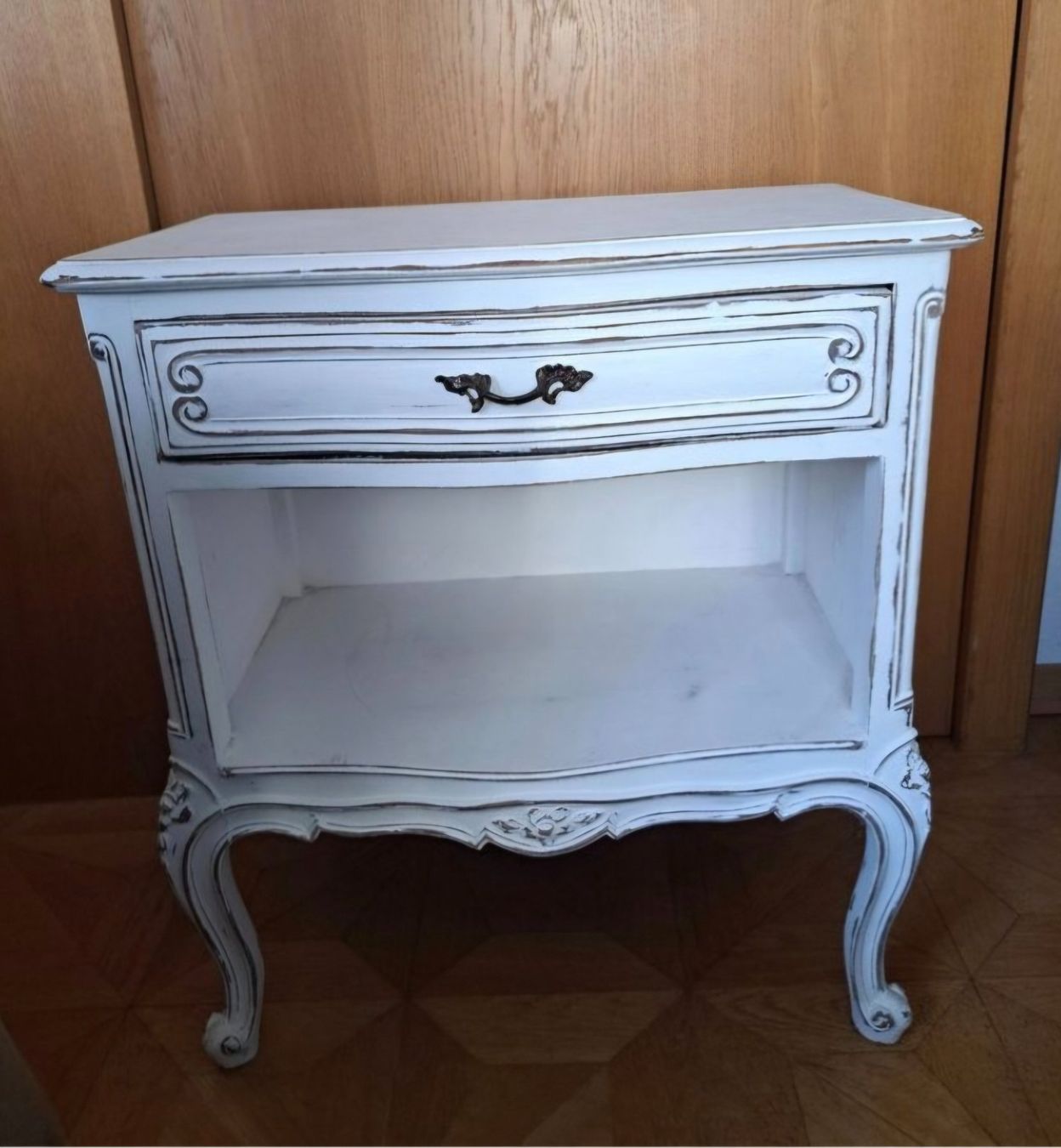Comodini: Shabby Chic Nachttisch / Beistelltisch – Usato da Döttingen venduto da M.kiss
