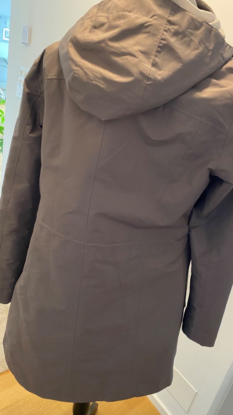 Tchibo Cappotti: Outdoormantel 3 in 1 – Usato da Starrkirch-Wil venduto da sclupain 2