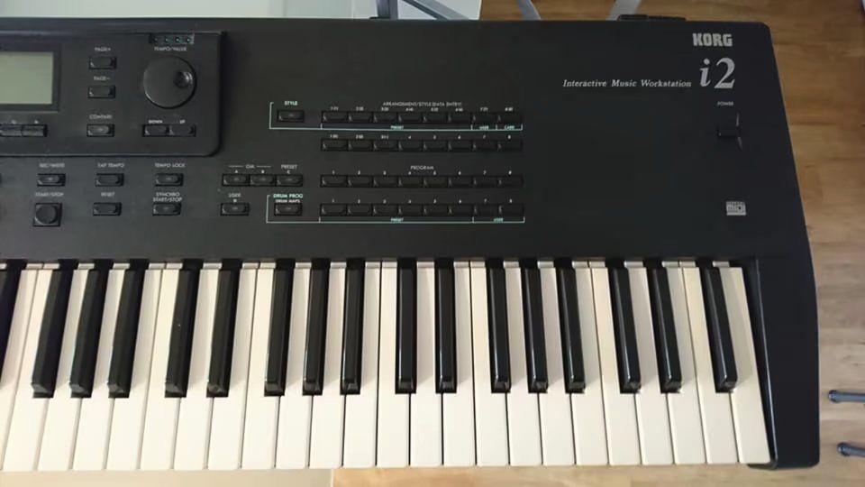 Korg Musikinstrumente: Korg i2 Keyboard (Workstation) mit Proteus 2 Soundmodul – Gebraucht aus Zürich von Creal14 3