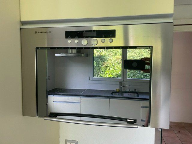 V-Zug Cucine complete: Küche Einbauküche Küchengeräte – Usato da Steinhausen venduto da Surferking 4