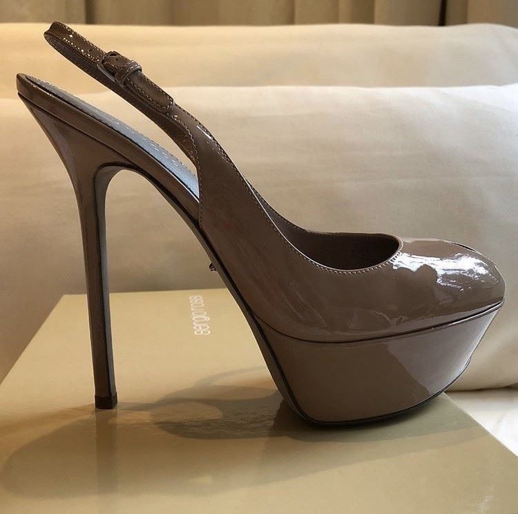 Sergio Rossi Chaussures femmes: Sergio Rossi pumps – Neuf avec emballage d'origine à Dallenwil par ZD2019 1