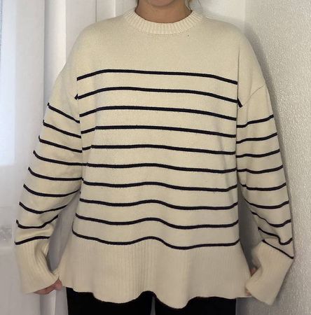 Zara Pullover mit Streifen