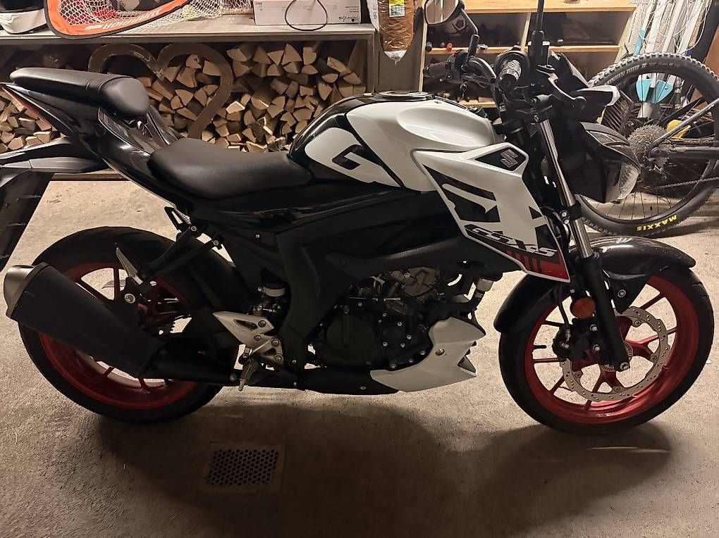 Suzuki Strada: 125 Suzuki gsx-s – Usato da Mollis venduto da aramis013