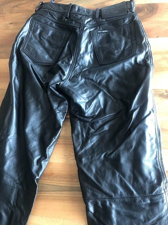Pantalons: Harley-Davidson Lederhose schwarz – D'occasion à Bottighofen par con_6lgw 2