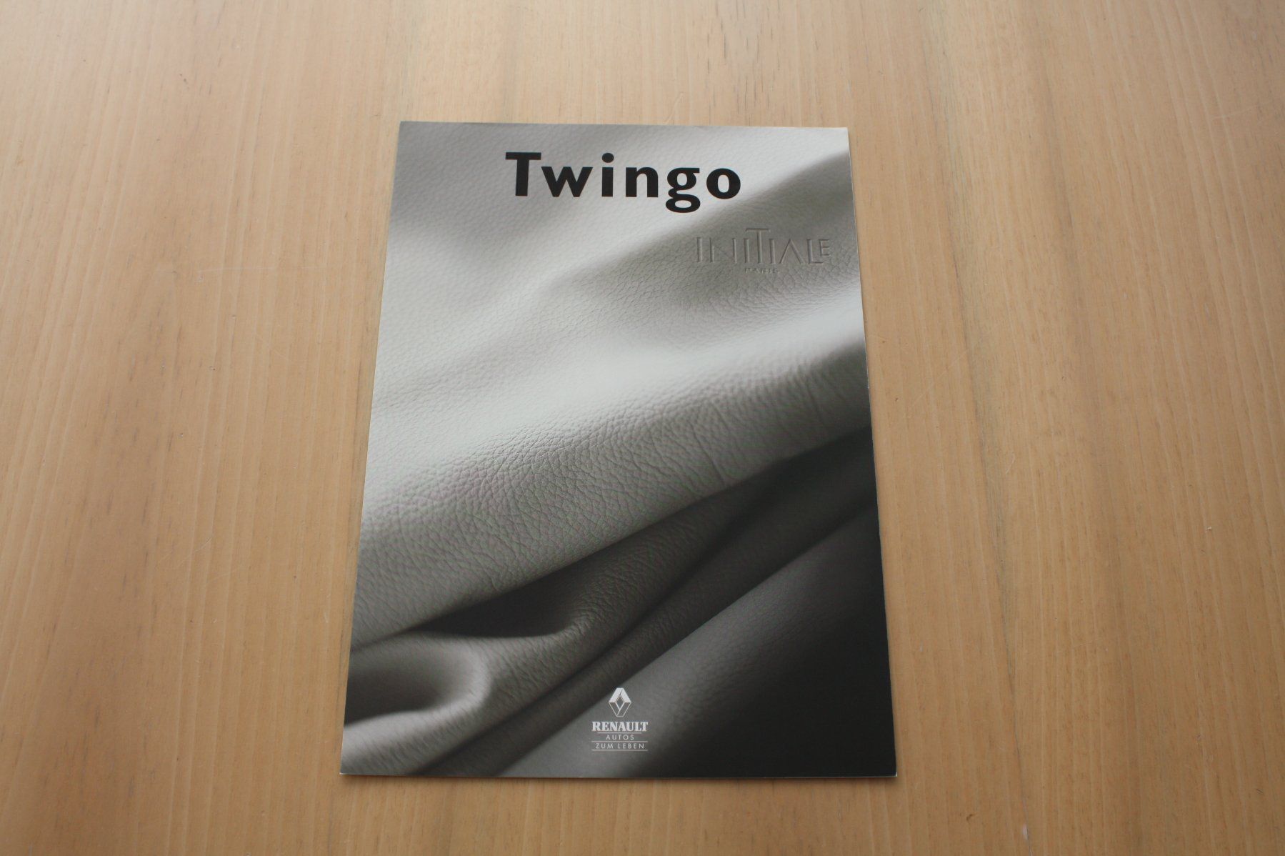 Renault Documenti: Renault Twingo Initiale Broschüre 3/1999 – Usato da Wikon venduto da erwin400