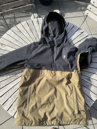 Volcom Winterjacke mit Schneefang