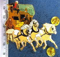 GOTTHARD POSTKUTSCHE 5spaenner GROSSS ENAMEL 6cm 2NÄGEL-PIN