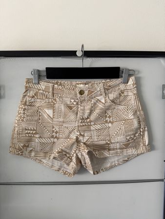 H&M Shorts Gr.38 Beige Weiss Muster Sommer