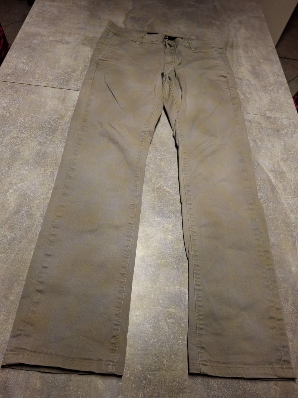 Pantaloni: Pantalon gris clair taille W28 - S marque KREW – Usato da Villiers venduto da san_jn5w