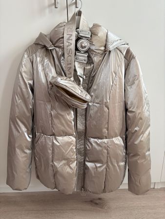 Winterjacke Damen von Rinascimento Grösse S silber