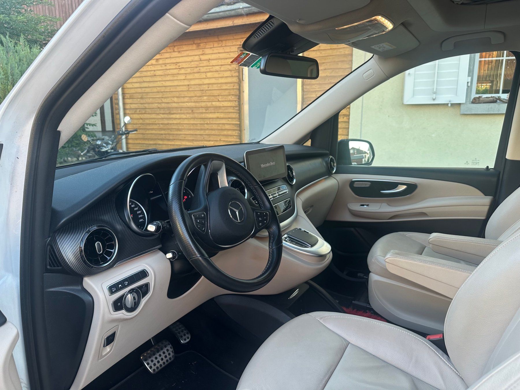 Mercedes-Benz Camping Fahrzeuge: Mercedes-Benz Marco Polo 300d 4Matic, AMG Linie (MP 300d 4M) – Gebraucht aus Hittnau von domi.wettstein 5