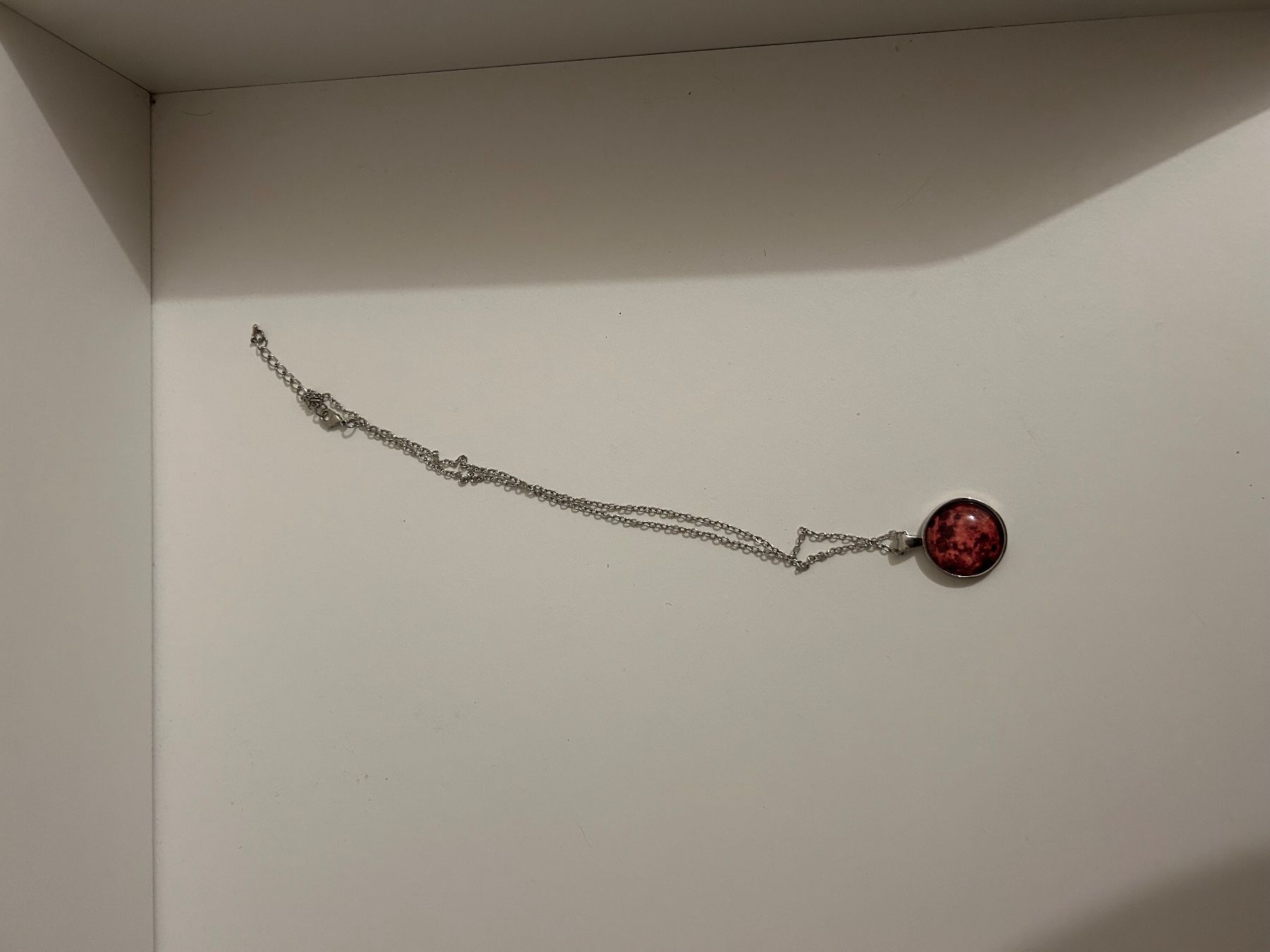 Catenine: Collier avec lune rose – Nuovo (secondo la descrizione) da Genève venduto da Erikaaaa
