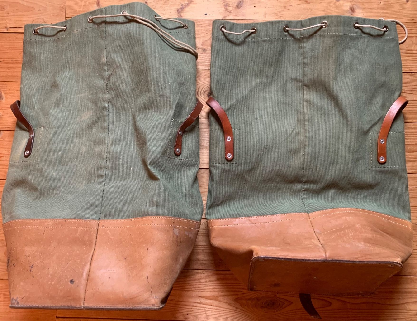 Armée suisse Sacs: 2 Material-/Werkzeugsäcke der CH Armee – D'occasion à Goldingen par Bergler012 1