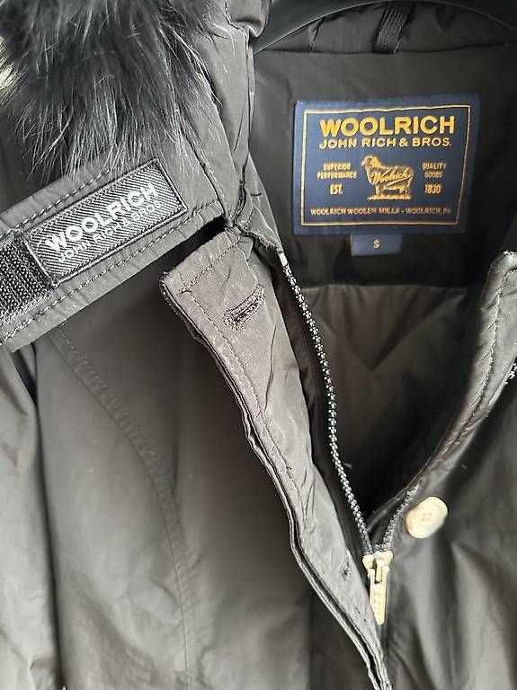 Cappotti: Woolrich Daunenmantel mit Echtpelz Gr.S – Usato da Meilen venduto da kas_9ws2 1