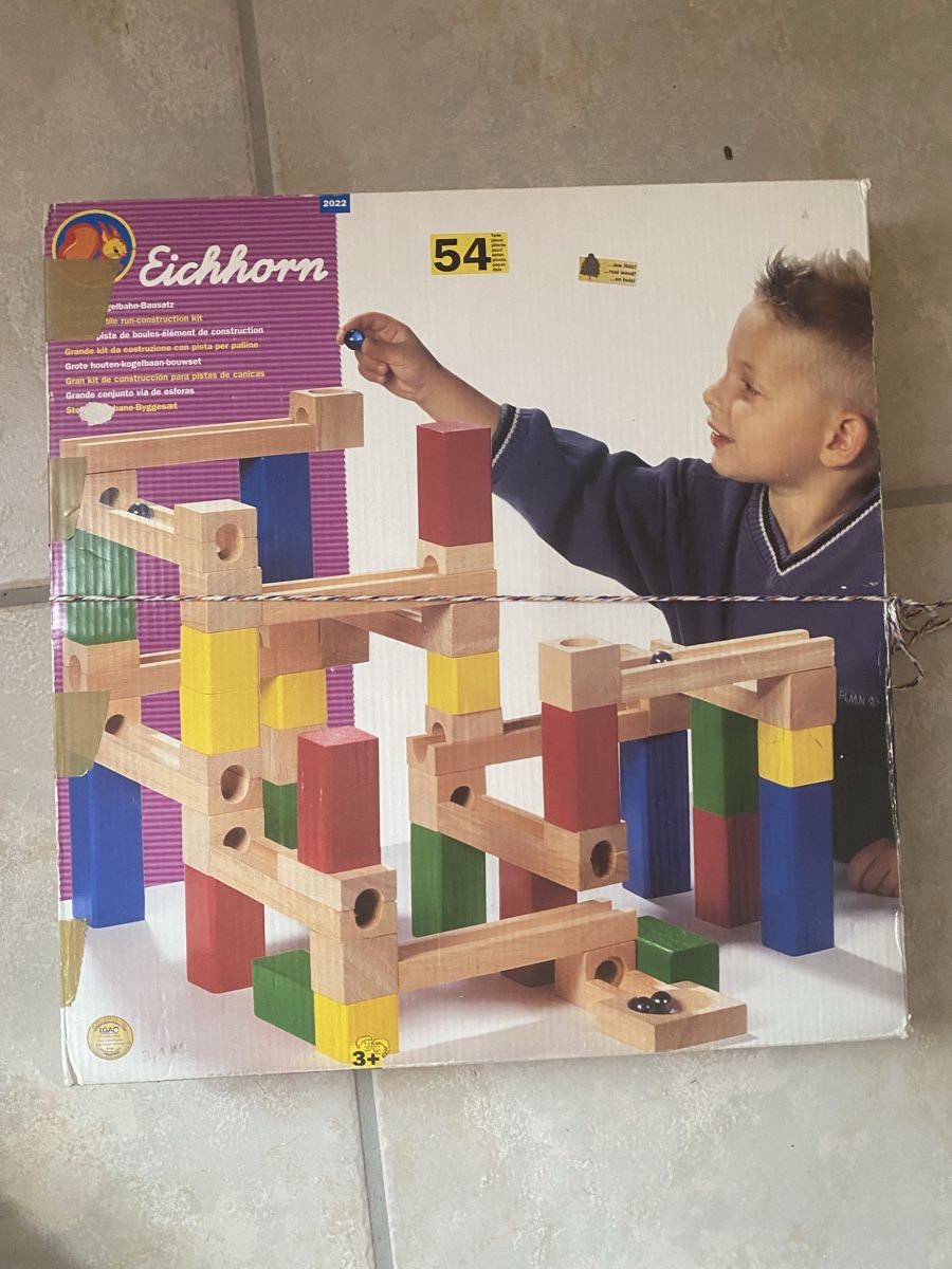 Jouets: Holz Kugelbahn – D'occasion à Rüti ZH par Joy_T