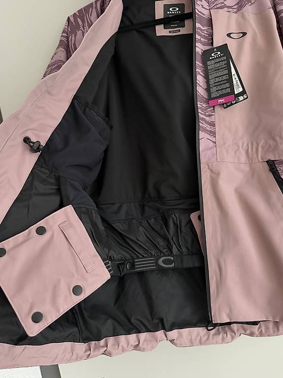 Vestes: Oakley Shell Jacket  – D'occasion à Unterseen par iry_78zl 3