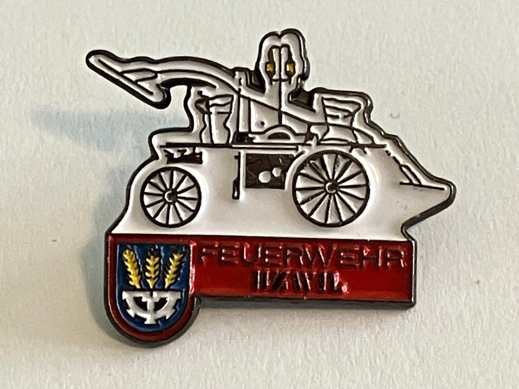 Placchette & Badge: 1 Pin Feuerwehr Uzwil – Usato da Basel venduto da djwwpp