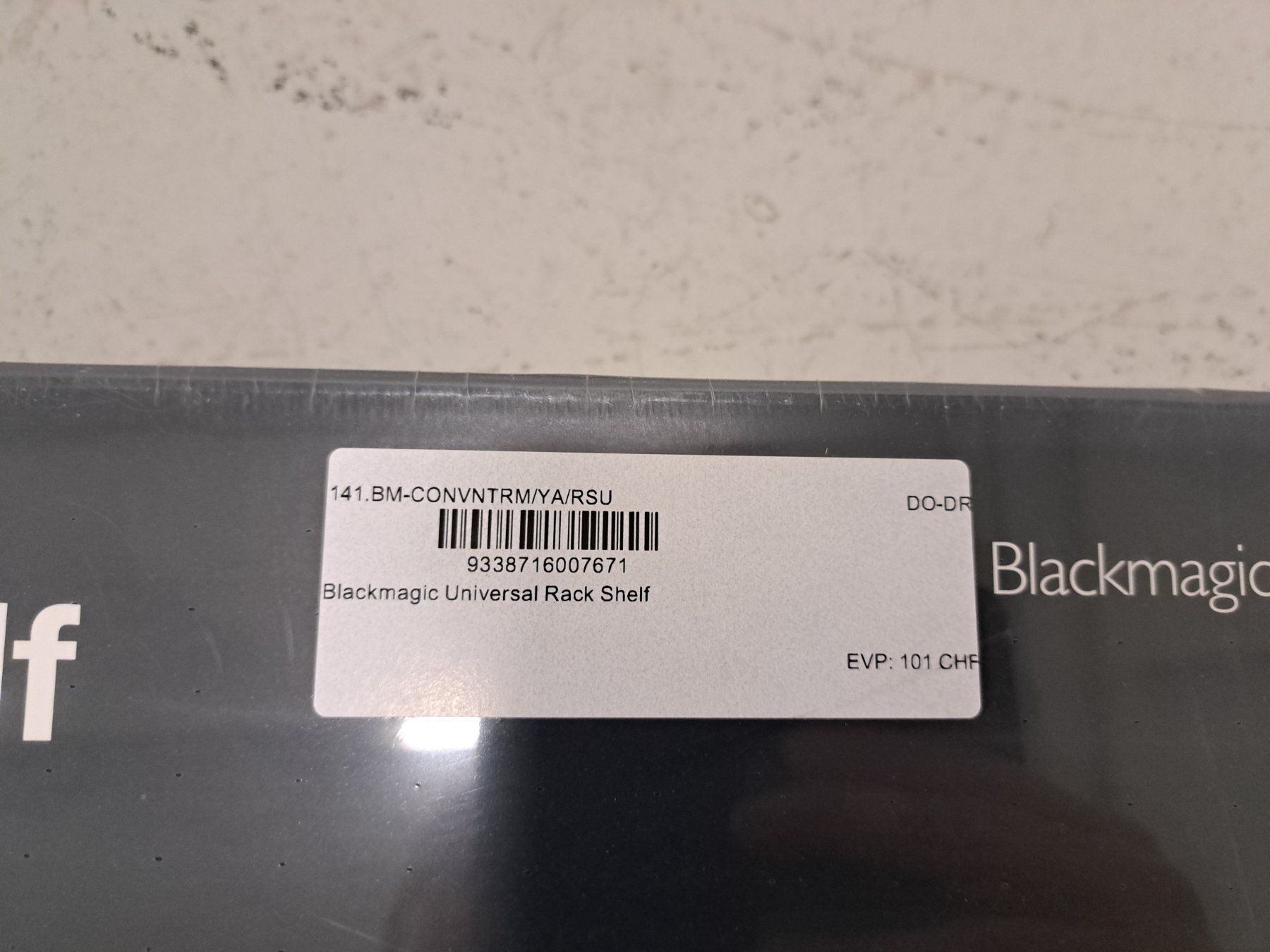 Sonstiges Zubehör: 19 Zoll Blackmagic Universal Rack Shelf 1 HE – Neu und originalverpackt aus Embrach von lichttechnik 8