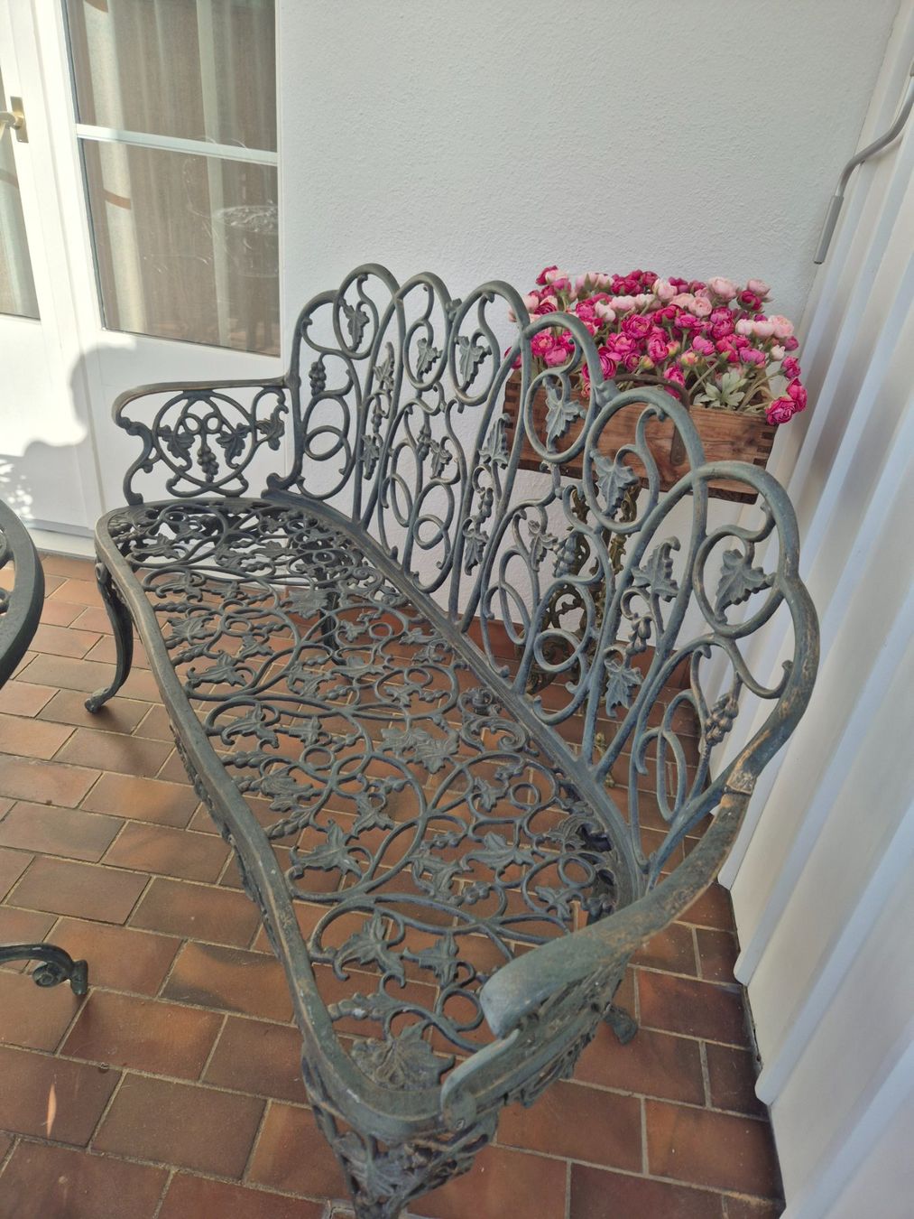Set di tavolo e panche: Nostalgisches  Gartentischset, Metall – Usato da Speicher venduto da Ramtha1 2