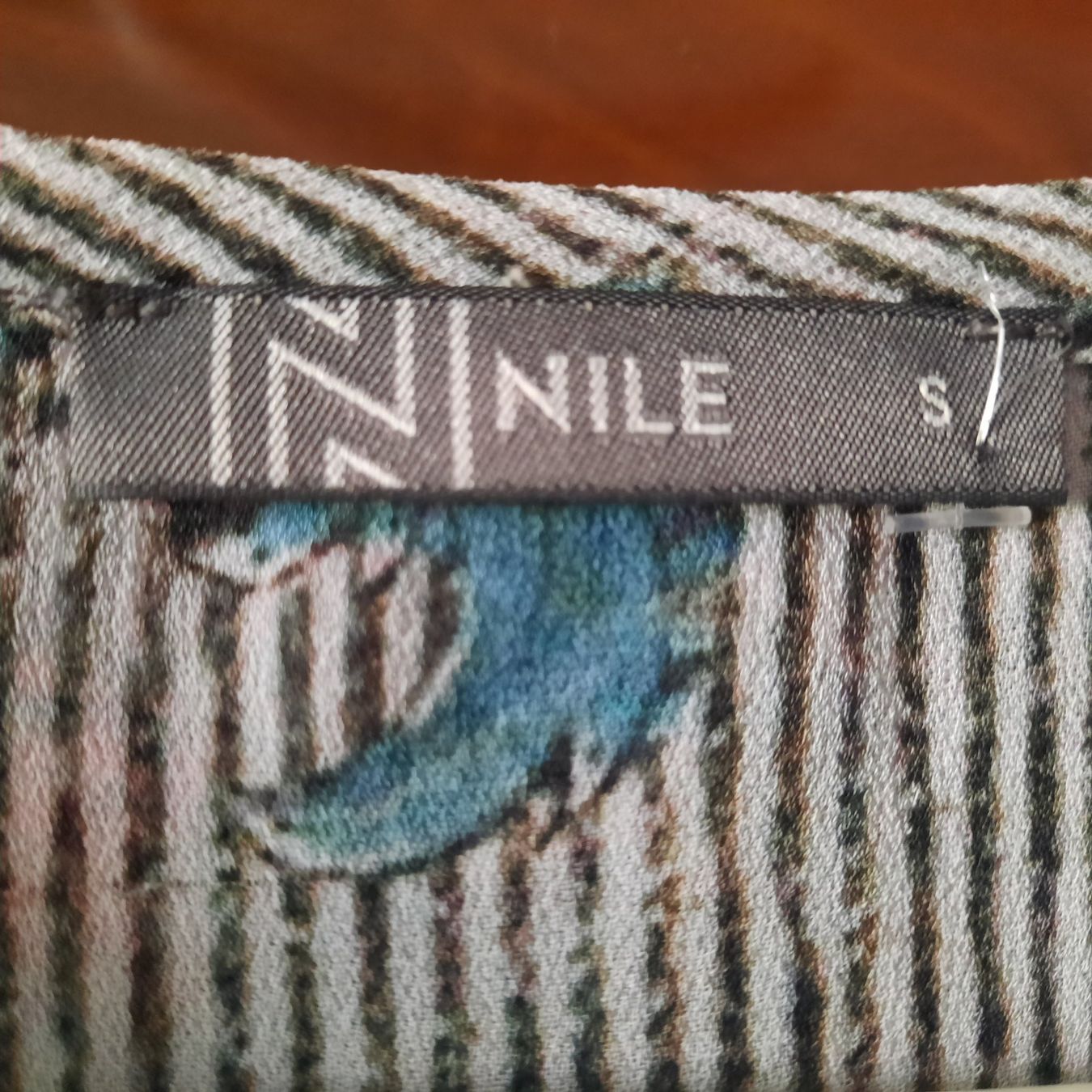 Nile Blusen: Bluse von Nile, Grösse S, Top Zustand – Gebraucht aus Mönchaltorf von Espressina 1