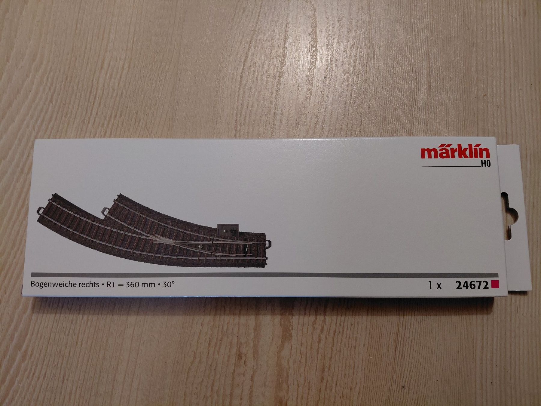 Märklin Modellini di ferrovie: Märklin Bogenweiche rechts 24672 – Nuovo e nell'imballaggio originale da Dinhard venduto da Dinisoft