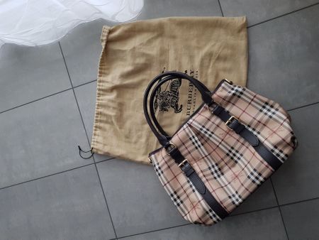 100% Burberry Northfield Large Tote
