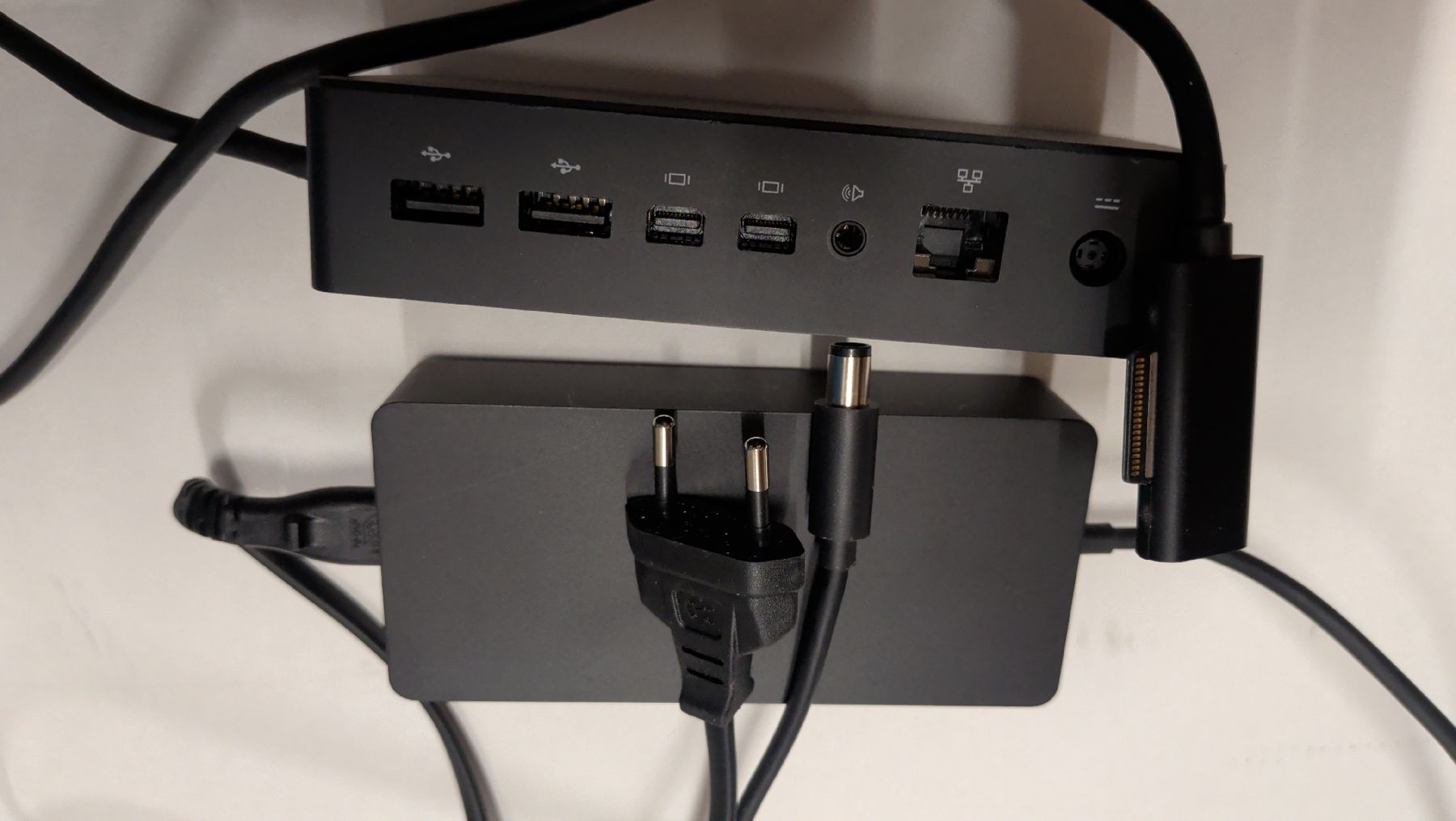 Microsoft Docking station: Microsoft Surface Docking Station - Surface Docks – Usato da St. Niklausen LU venduto da Sebastian-D