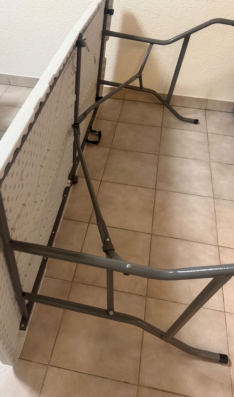 Tavoli: Table pliable – Usato da Corcelles NE venduto da mic_262j 1