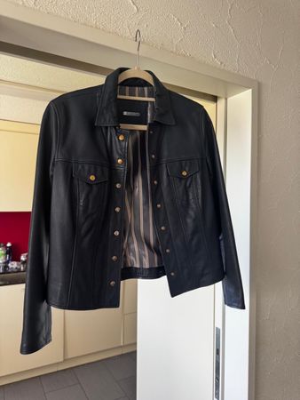Very nice Massimo Dutti Leather Jacket . Size M