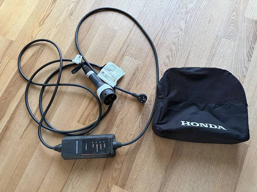Câbles: Original Honda Ladekabel – D'occasion à Oberhasli par blkurt01