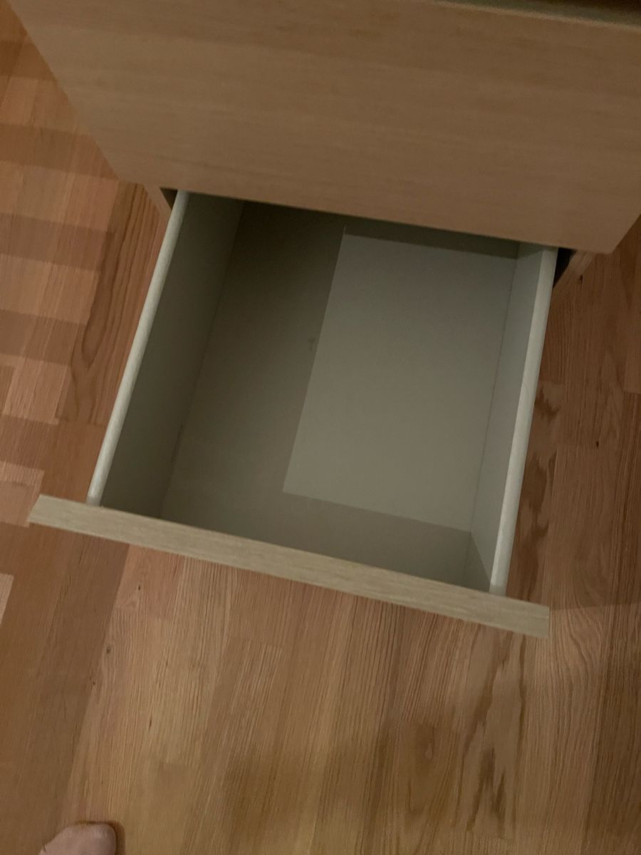Ikea Comodini: Nachttisch mit zwei Schubladen in Eichenoptik Holzfarben – Usato da Zürich venduto da joe_bk9t 4