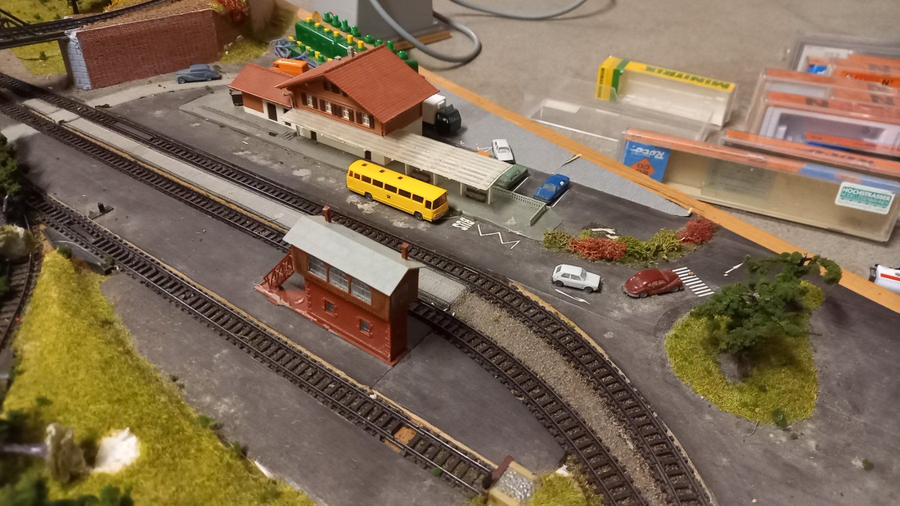 Modelleisenbahnen: Modelleisensenbahn Anlage Spur N – Defekt aus Alosen von RF21 2