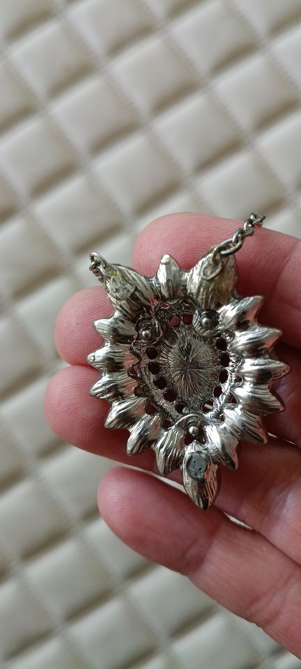 Catenine: Glamorous Silver-Tone Statement Necklace – Usato da Zürich venduto da cat_9cvz 2